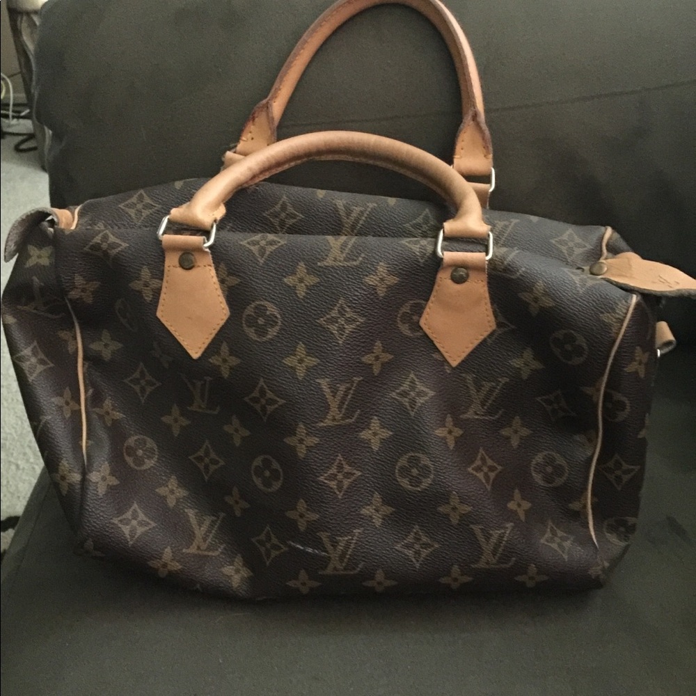 Doctor bag style purse